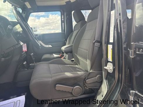 Used 2011 Jeep Wrangler Unlimited Sahara w/ Connectivity Group image 17