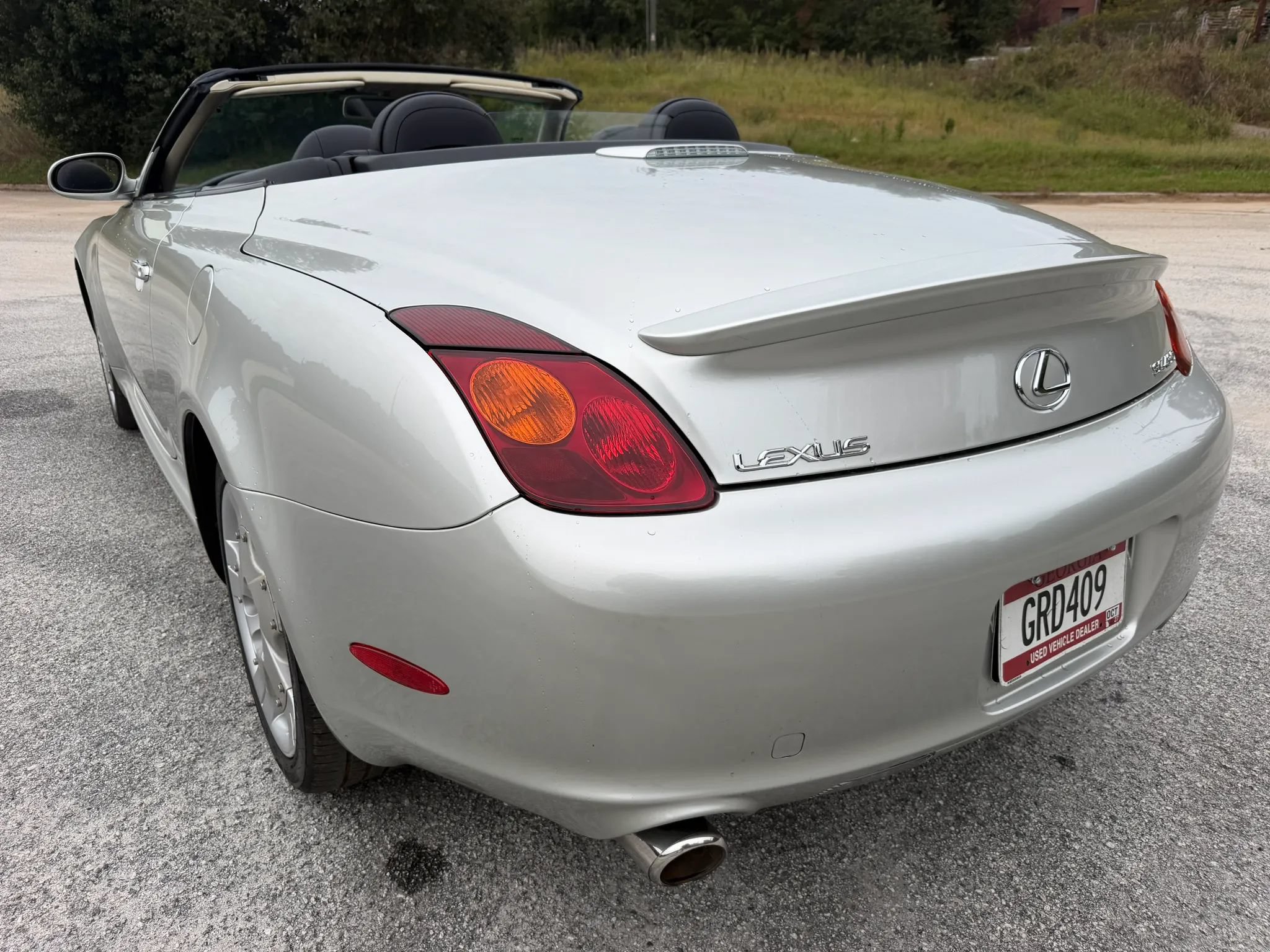 Used 2005 Lexus SC 430 Convertible w/ Preferred Accessory Pkg RWD image 3