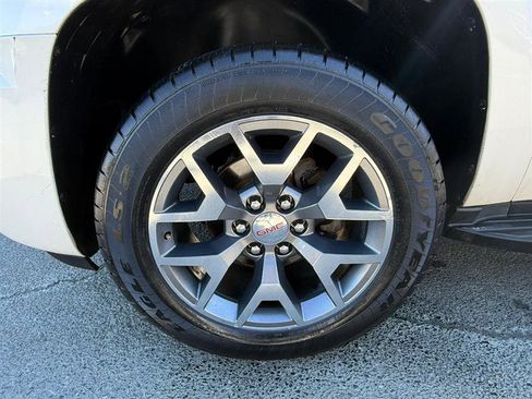 Used 2013 GMC Yukon SLT w/ SLT-2 Equipment Package image 11