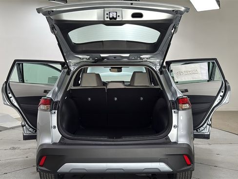 New 2026 Toyota Corolla Cross L image 16