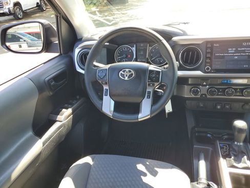 Used 2022 Toyota Tacoma SR5 image 14