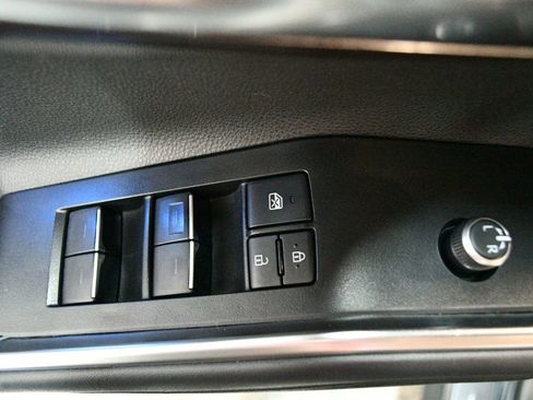 Used 2022 Toyota Highlander Limited image 71