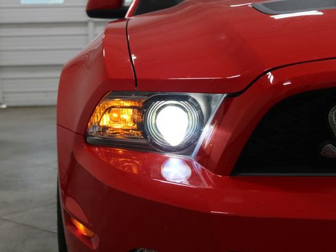 Used 2011 Ford Mustang Shelby GT500 w/ SVT Performance Pkg RWD image 16