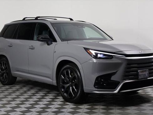 Certified 2025 Lexus TX 500h AWD w/ Technology Package image 3
