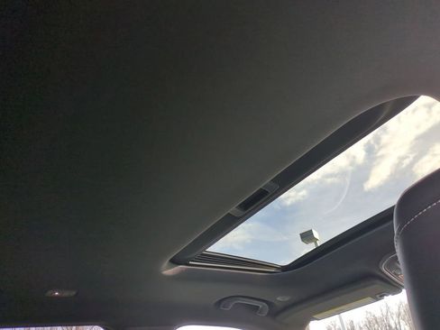 New 2025 Jeep Grand Cherokee L Altitude image 22