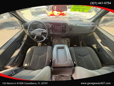 Used 2003 Chevrolet Avalanche 4x4 w/ Suspension Package, Off-Road image 16