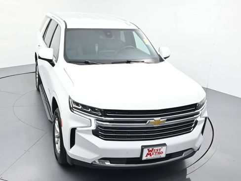 Used 2022 Chevrolet Tahoe LT w/ Luxury Package AWD/4WD image 6
