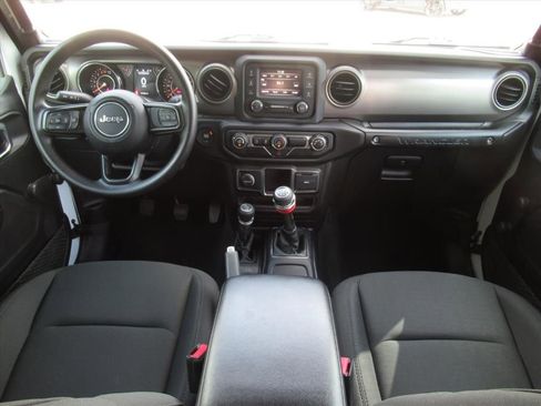 Used 2021 Jeep Wrangler Unlimited Sport image 11