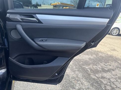 Used 2018 BMW X4 M40i image 23