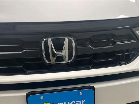 Used 2025 Honda Odyssey EX-L image 32