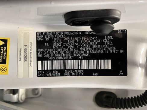 Used 2011 Toyota Highlander SE image 24