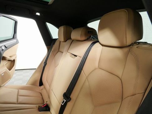 New 2026 Porsche Macan AWD/4WD image 23