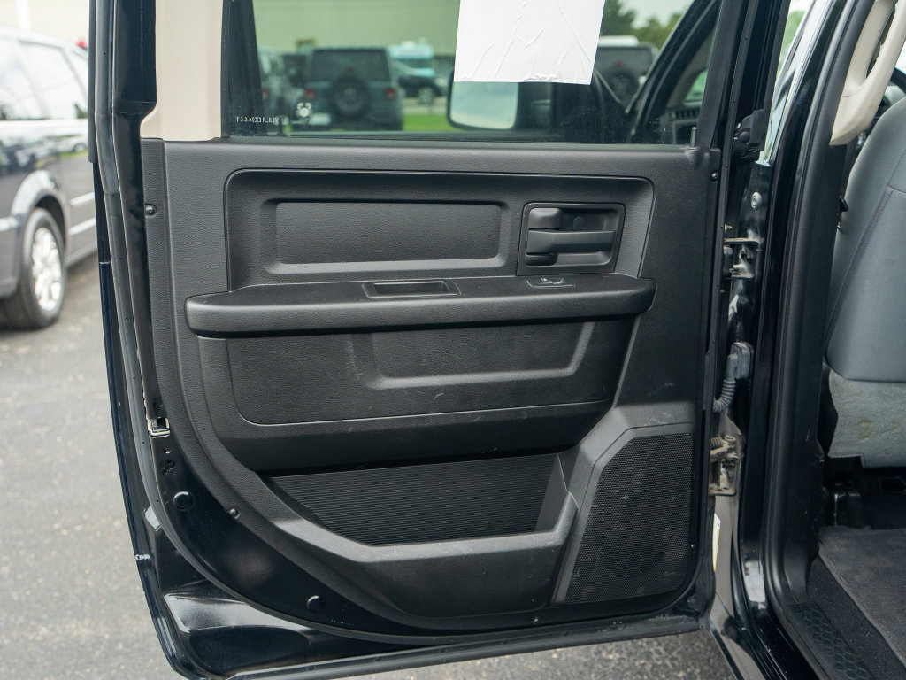 Used 2020 RAM 1500 Express w/ Wheel & Sound Group AWD/4WD image 11