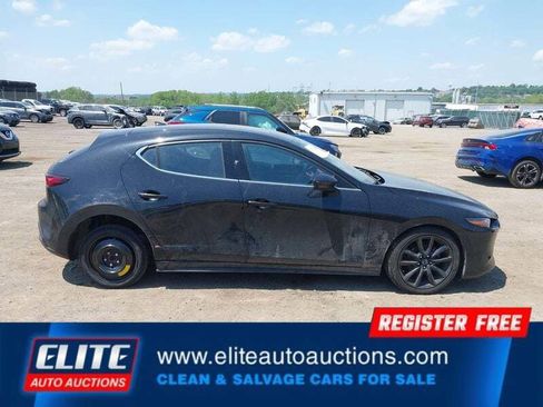 Used 2021 MAZDA MAZDA3 s FWD image 28