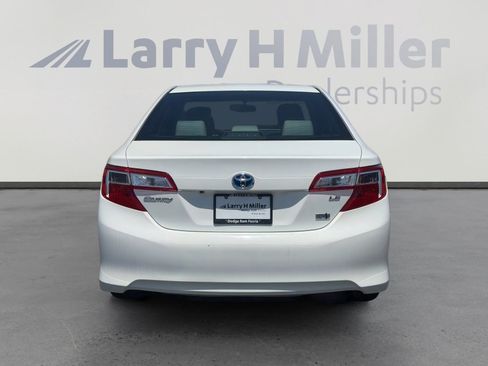 Used 2014 Toyota Camry LE FWD image 4