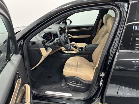 New 2026 Porsche Cayenne AWD/4WD image 17