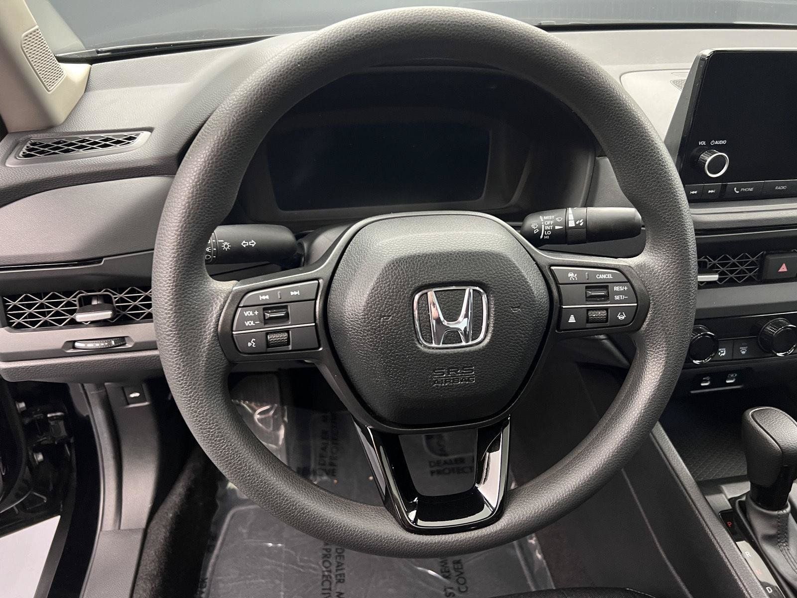 Certified 2025 Honda Accord SE image 6