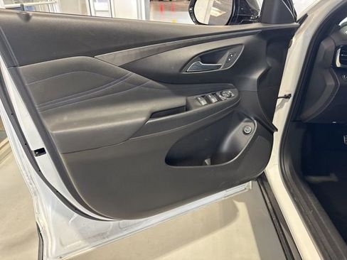 Used 2024 Buick Envista Sport Touring w/ Convenience I Package image 10