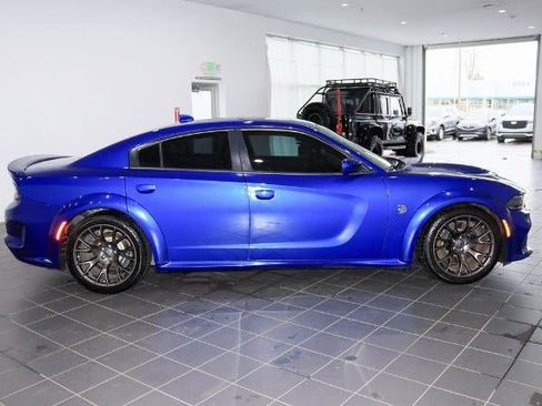 Used 2020 Dodge Charger SRT Hellcat w/ Harman/Kardon Audio Group image 6