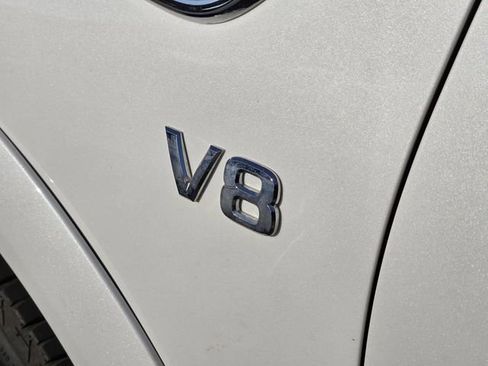 Used 2022 Nissan Armada SV w/ SV Appearance Package image 6