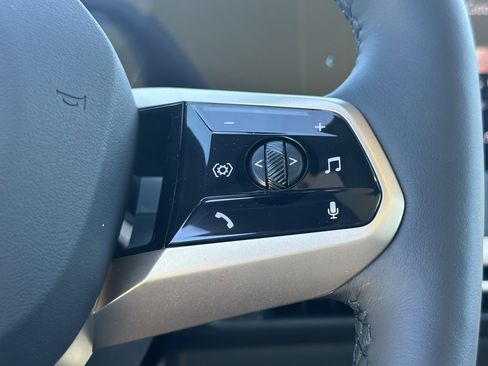 New 2026 BMW iX xDrive45 image 32