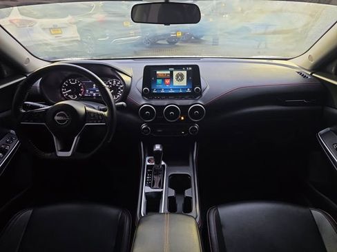 Used 2024 Nissan Sentra SR w/ SR Premium Package image 14