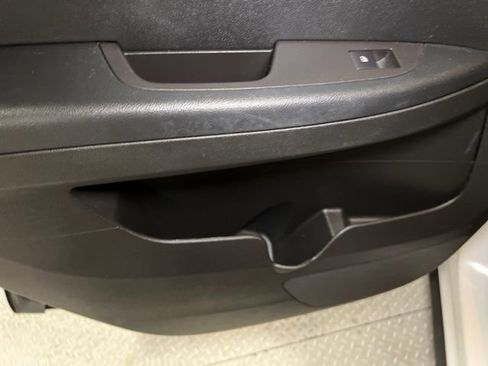 Used 2017 GMC Terrain SLE image 48