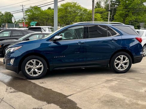 Used 2019 Chevrolet Equinox LT w/ Sun & Navigation Package AWD/4WD image 6