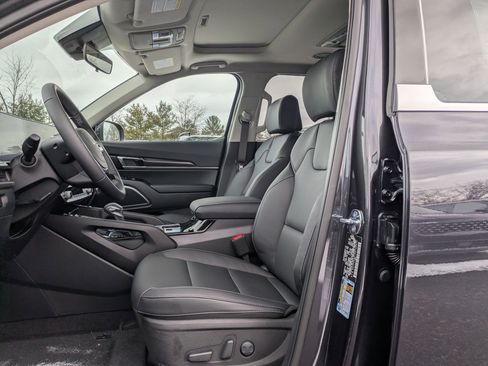 New 2025 Kia Telluride S image 13