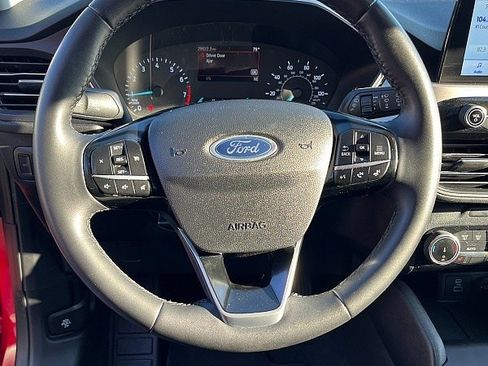 Used 2022 Ford Escape SEL image 10