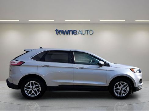 Used 2022 Ford Edge SEL AWD/4WD image 6