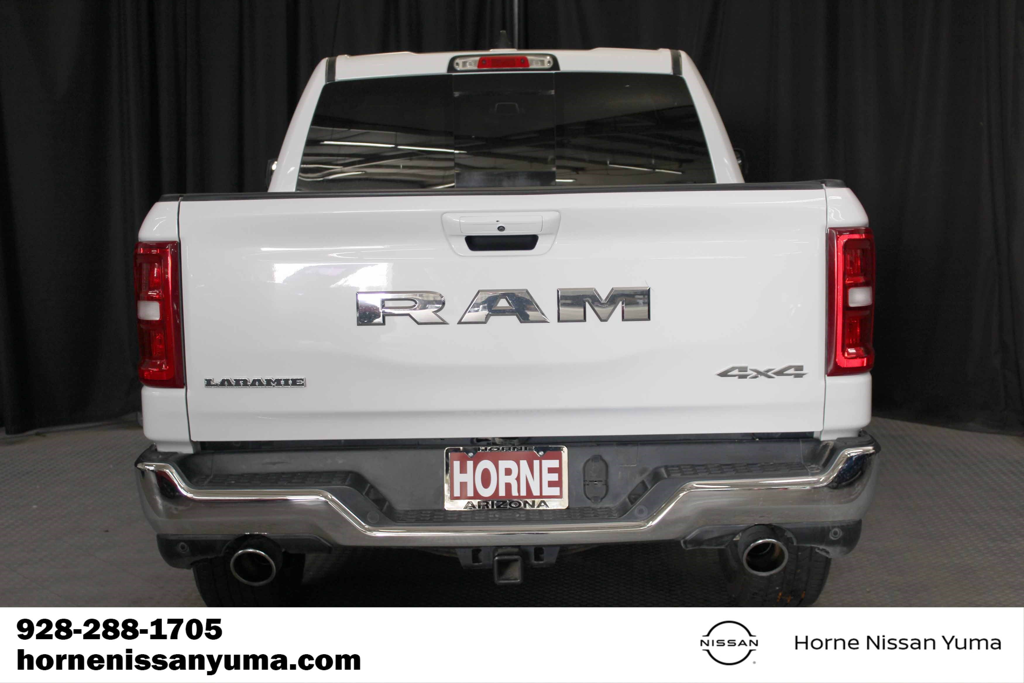 Used 2025 RAM 1500 Laramie AWD/4WD image 15