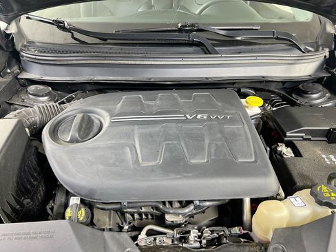 Used 2022 Jeep Cherokee Limited image 29