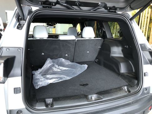 New 2026 Jeep Cherokee Limited image 9