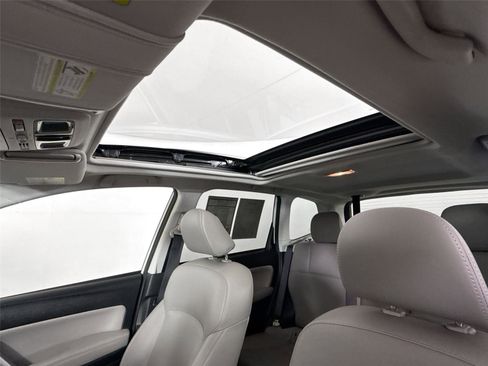 Used 2017 Subaru Forester 2.5i Limited image 22