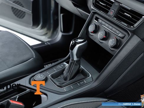 Used 2022 Volkswagen Taos SE image 34