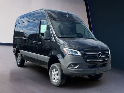 New 2025 Mercedes-Benz Sprinter 2500 image 4