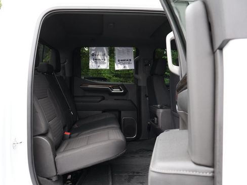 Certified 2024 Chevrolet Silverado 1500 LT Trail Boss w/ Convenience Package II AWD/4WD image 49
