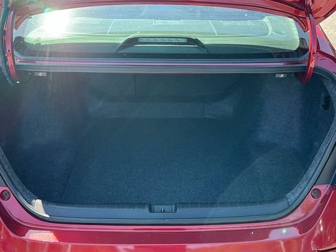 Used 2021 Honda Accord EX image 7