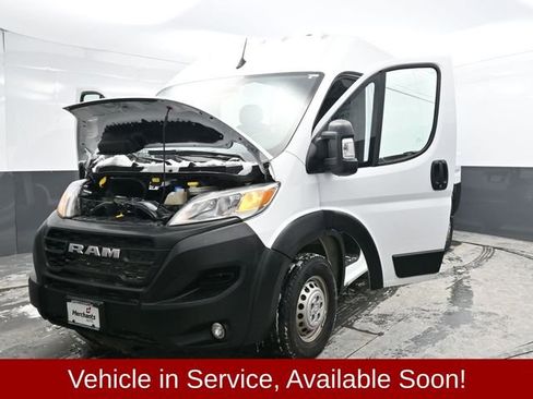 Used 2025 RAM ProMaster 2500 w/ Convenience Group image 39