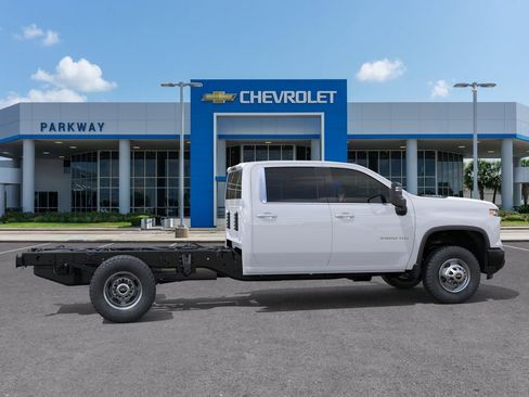 New 2025 Chevrolet Silverado 3500 W/T w/ Snow Plow Prep Package image 5
