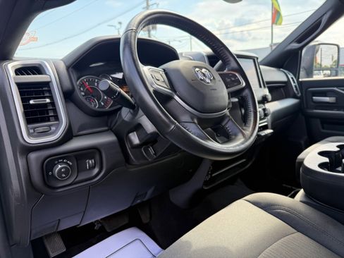 Used 2024 RAM 3500 Big Horn image 13