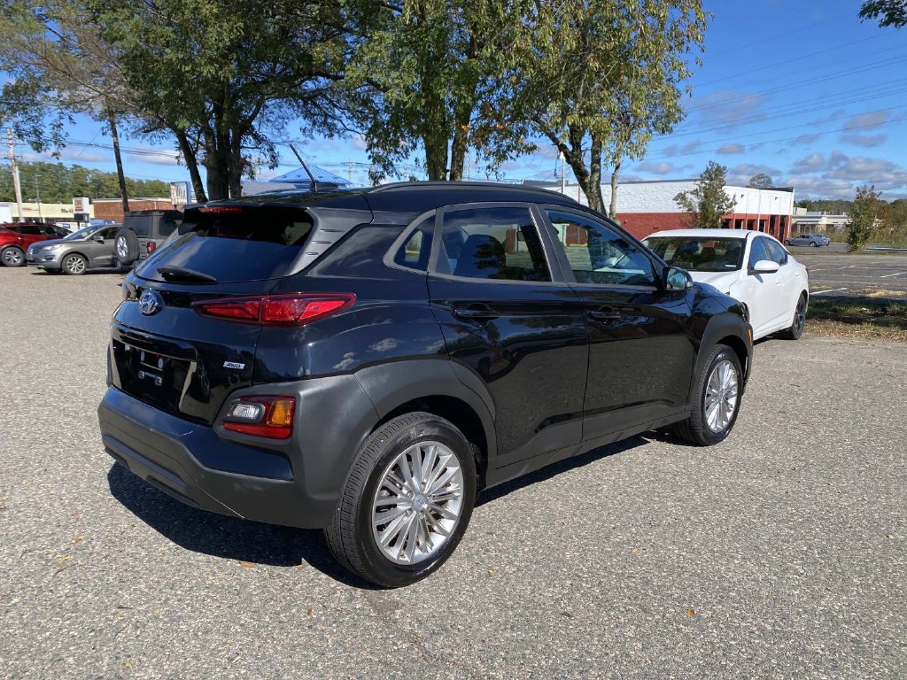 Used 2021 Hyundai Kona SEL AWD/4WD image 3
