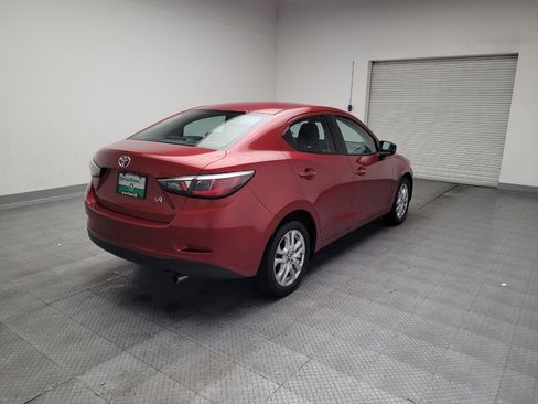 Used 2017 Toyota Yaris iA image 9