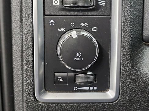 Used 2015 RAM 1500 Big Horn AWD/4WD image 37