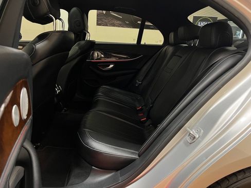 Used 2017 Mercedes-Benz E 300 image 34
