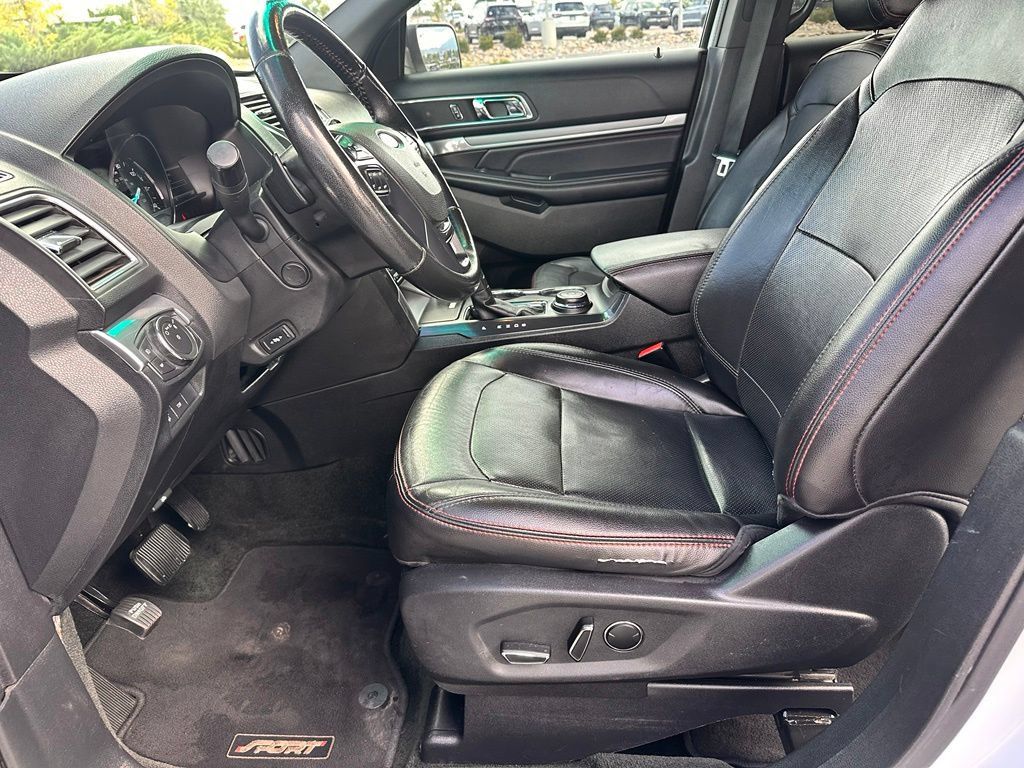 Used 2016 Ford Explorer Sport w/ Equipment Group 401A AWD/4WD image 25