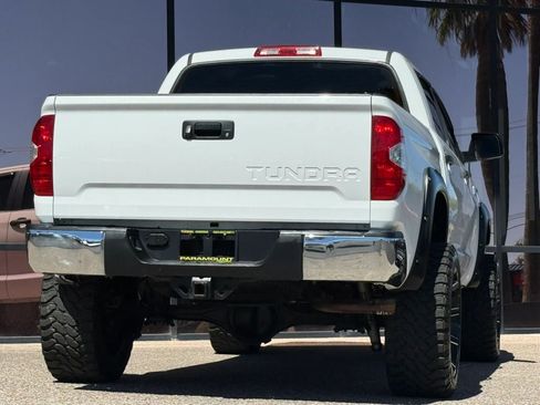 Used 2017 Toyota Tundra SR5 AWD/4WD image 11
