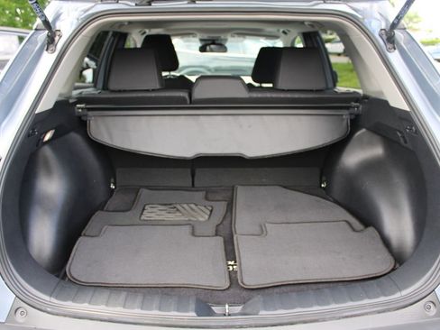 Used 2023 Toyota Corolla Cross LE w/ Moonroof Package AWD/4WD image 33