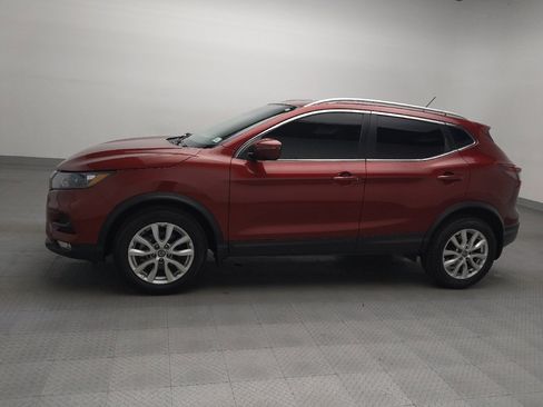Used 2021 Nissan Rogue Sport SV image 2
